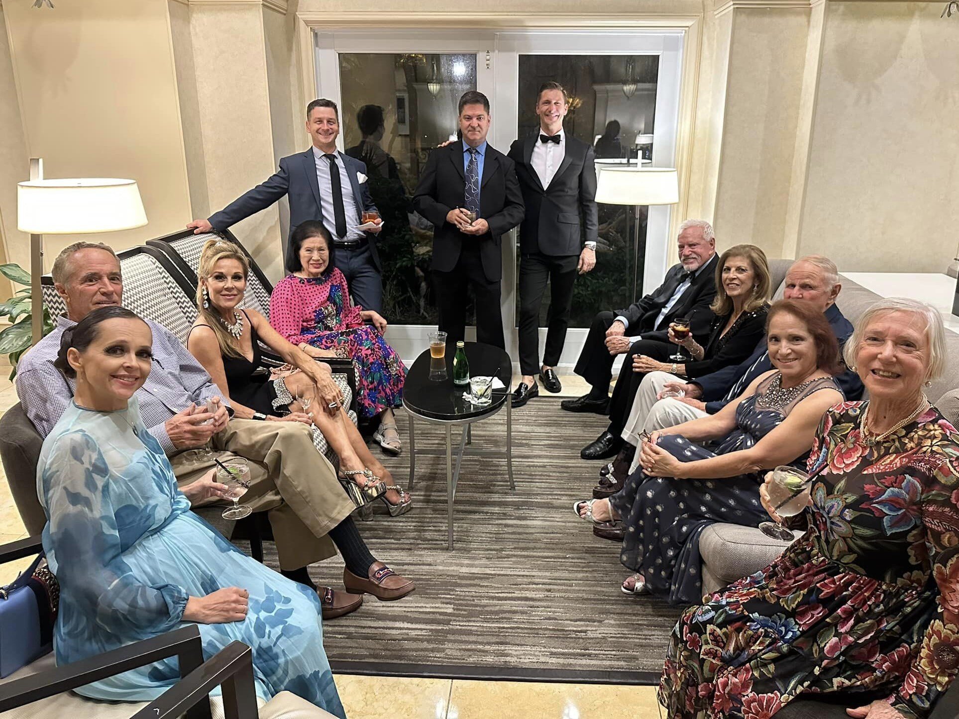 Performers on lounge