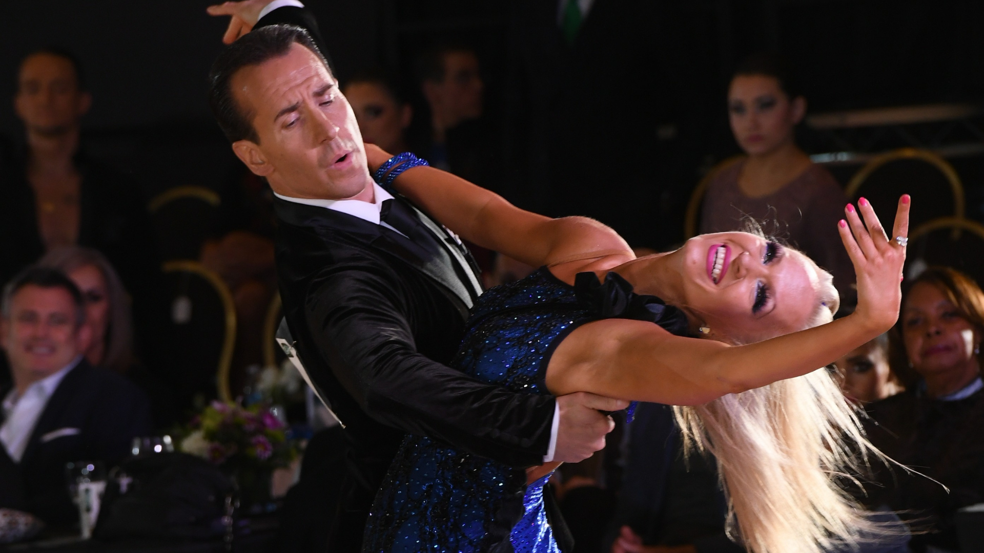 Image for the blog: How to Dance Waltz